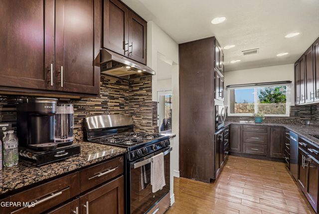 7228 Gran Vida Drive, El Paso, TX 79912