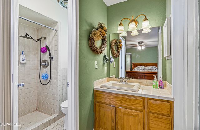 7228 Gran Vida Drive, El Paso, TX 79912