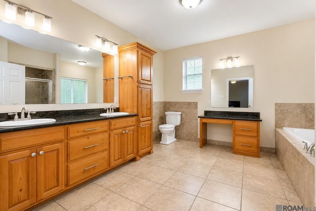 242 Buffwood Dr, Baker, LA 70714