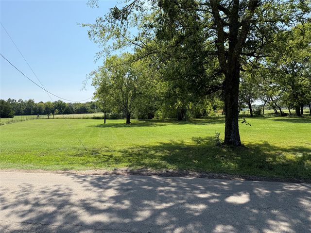 1049 Industrial Boulevard, Point, TX 75472