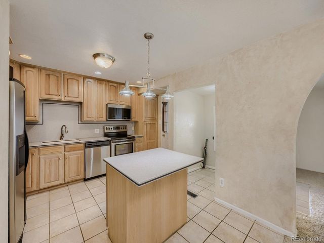 8981 York St, Thornton, CO 80229