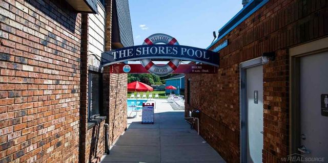 9608 Stoneypointe Drive, Ira, MI 48023