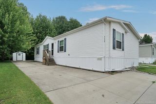 9608 Stoneypointe Drive, Ira, MI 48023
