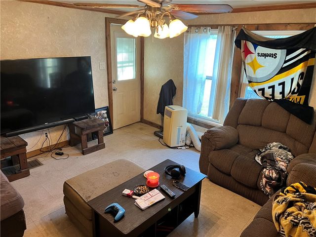 38 Franklin St, Greenville Boro, PA 16125