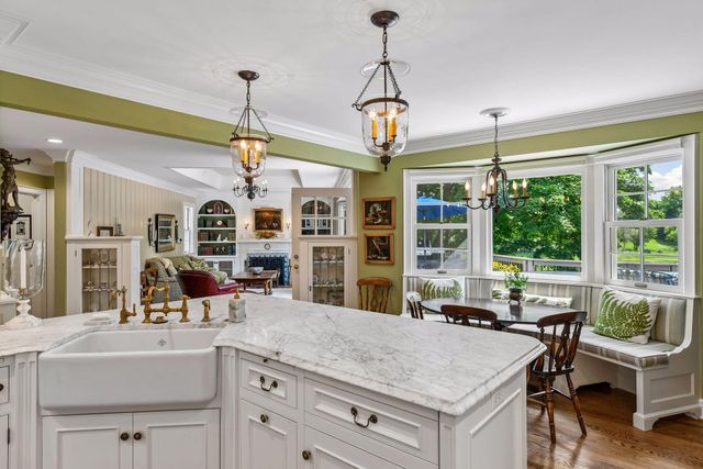 17803 Maple Hill Road, Wayzata, MN 55391