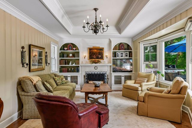17803 Maple Hill Road, Wayzata, MN 55391