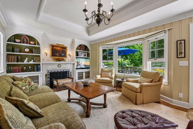 17803 Maple Hill Road, Wayzata, MN 55391
