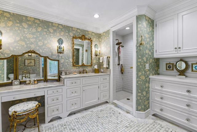 17803 Maple Hill Road, Wayzata, MN 55391