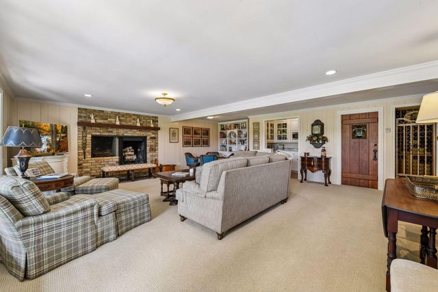 17803 Maple Hill Road, Wayzata, MN 55391