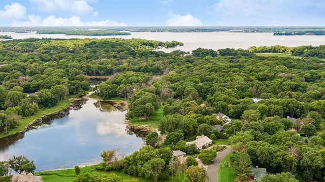 17803 Maple Hill Road, Wayzata, MN 55391