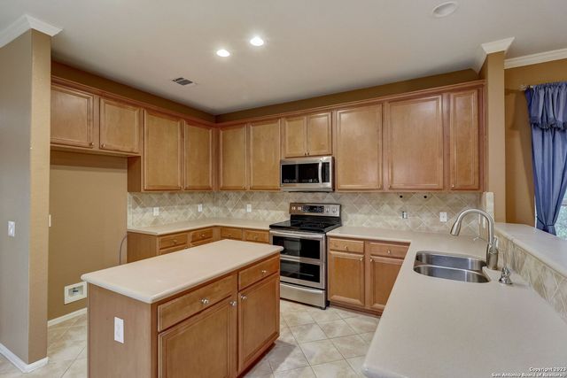 12303 CASCADE HLS, San Antonio, TX 78253