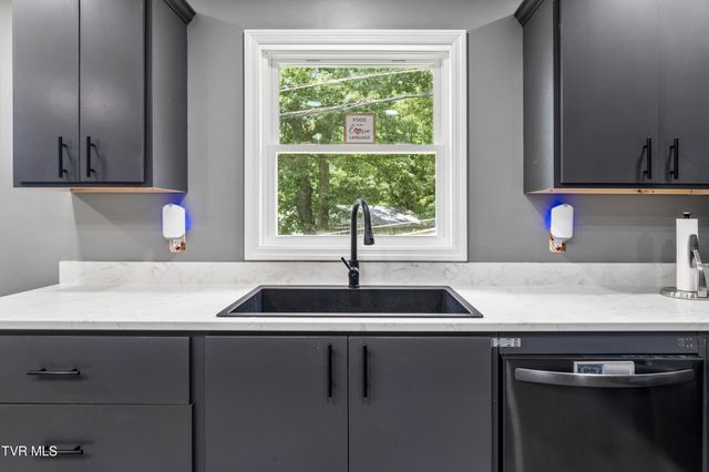 413 Northcott Drive, Kingsport, TN 37660