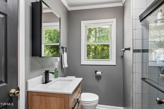 413 Northcott Drive, Kingsport, TN 37660