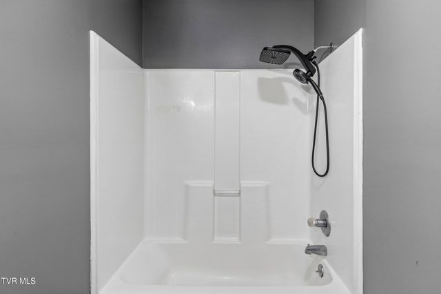 413 Northcott Drive, Kingsport, TN 37660