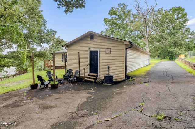 413 Northcott Drive, Kingsport, TN 37660