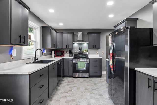 413 Northcott Drive, Kingsport, TN 37660