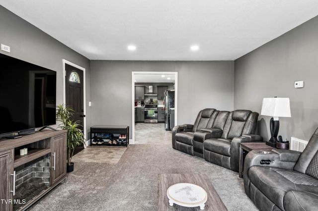 413 Northcott Drive, Kingsport, TN 37660