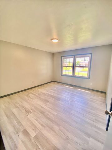 608 Apple Street, Green Forest, AR 72638