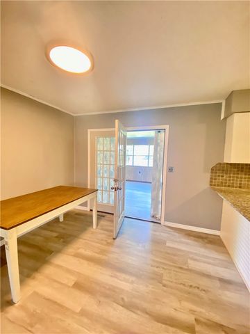 608 Apple Street, Green Forest, AR 72638