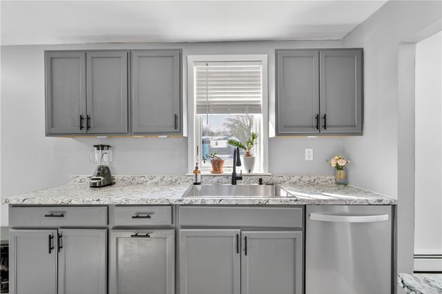 404 Church Avenue, Warwick, RI 02889