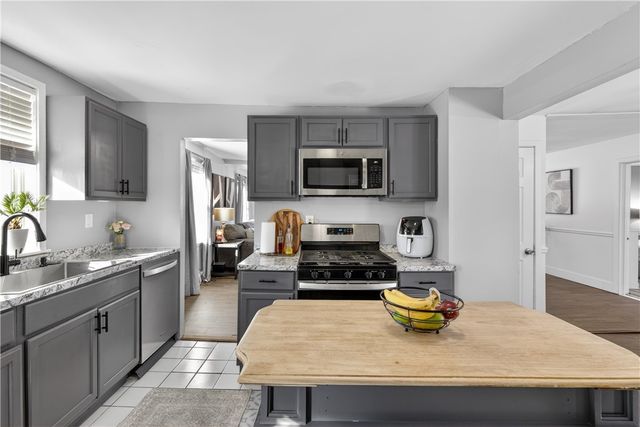 404 Church Avenue, Warwick, RI 02889