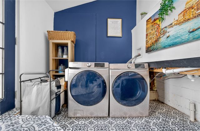 404 Church Avenue, Warwick, RI 02889