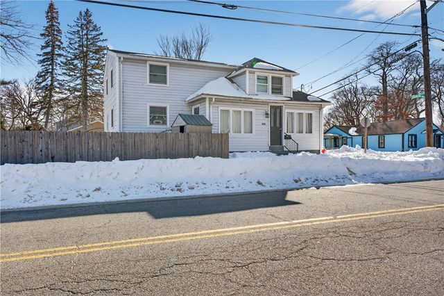 404 Church Avenue, Warwick, RI 02889