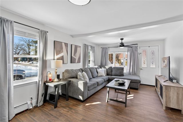 404 Church Avenue, Warwick, RI 02889