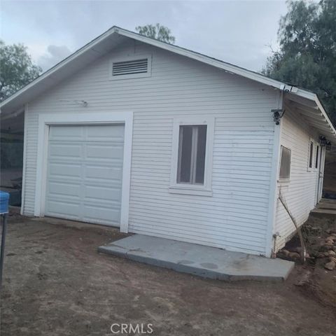 10560 Robinson Avenue, Riverside, CA 92505