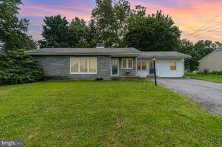 1210 FORGE RD, Carlisle, PA 17013
