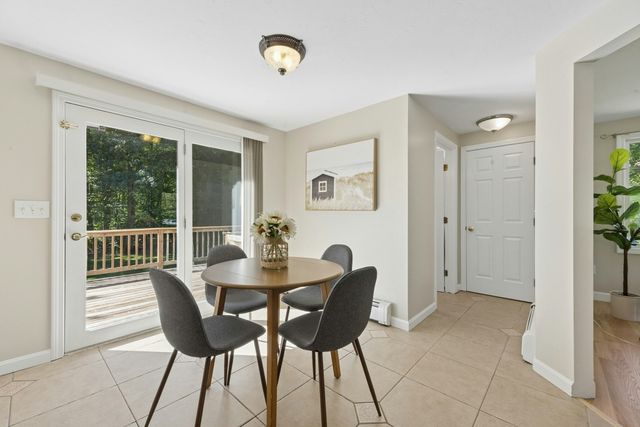 48 June St, Northbridge, MA 01534