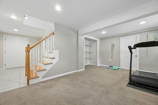 48 June St, Northbridge, MA 01534