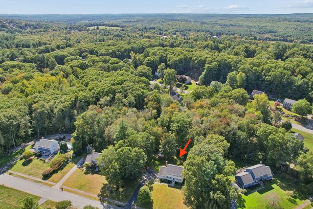 48 June St, Northbridge, MA 01534