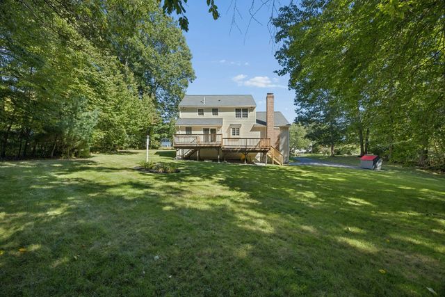 48 June St, Northbridge, MA 01534