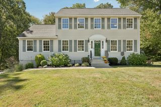 48 June St, Northbridge, MA 01534