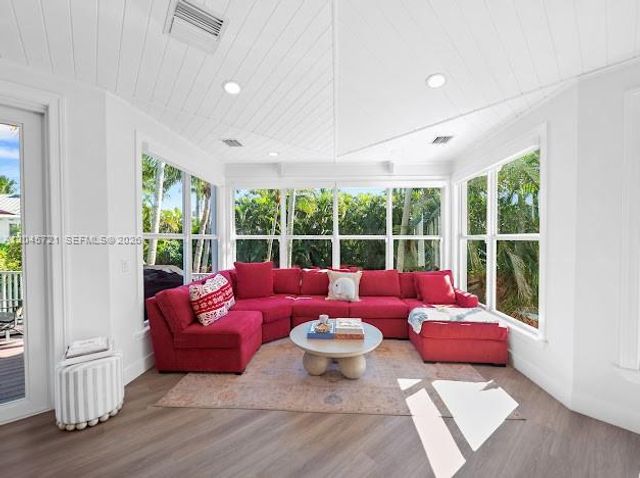 17433 SE Indian Hills Dr 17433, Jupiter, FL 33469