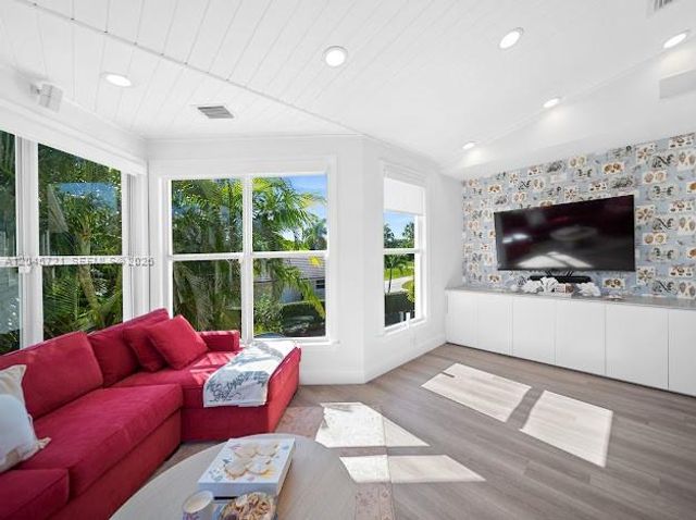 17433 SE Indian Hills Dr 17433, Jupiter, FL 33469