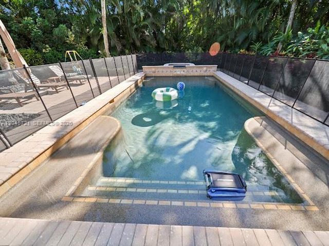 17433 SE Indian Hills Dr 17433, Jupiter, FL 33469