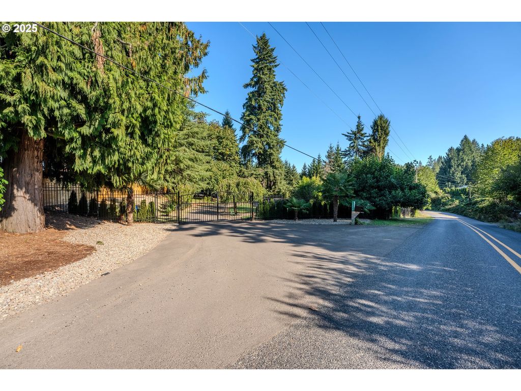 15550 Se TICKLE CREEK Rd, Boring, OR 97009