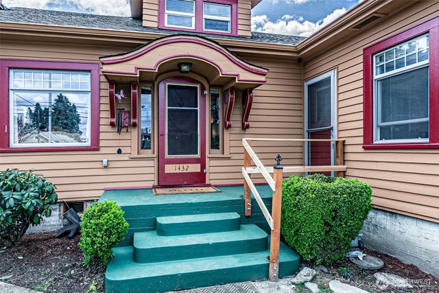 1432 S 56th Street, Tacoma, WA 98408