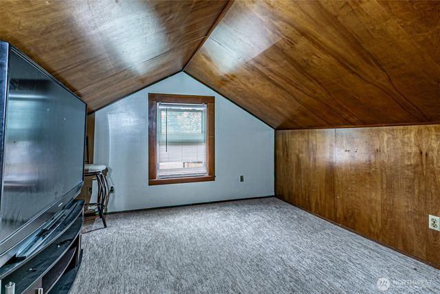 1432 S 56th Street, Tacoma, WA 98408