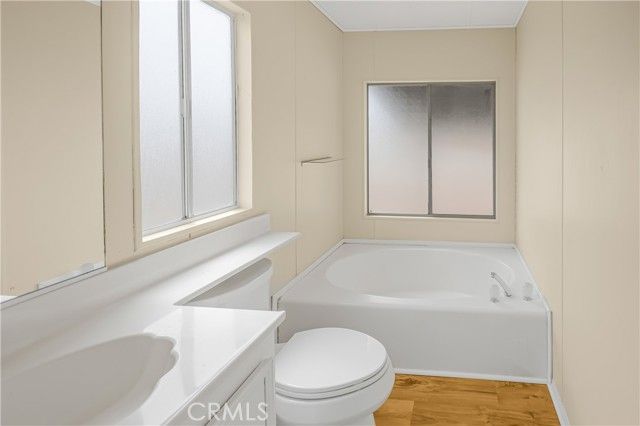 5981 La Mesa Road, Phelan, CA 92371