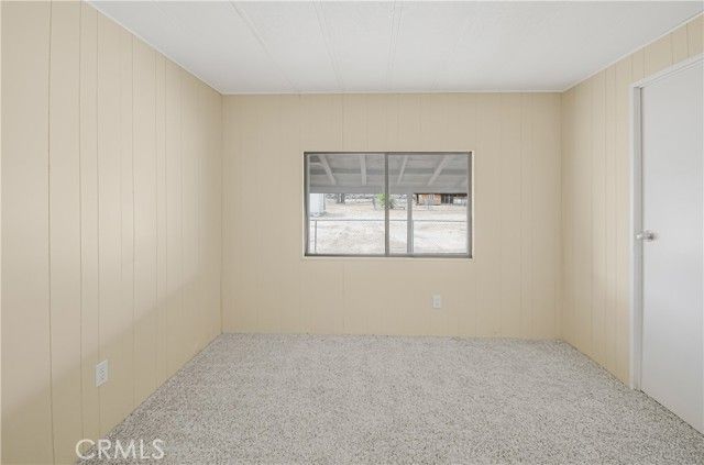 5981 La Mesa Road, Phelan, CA 92371