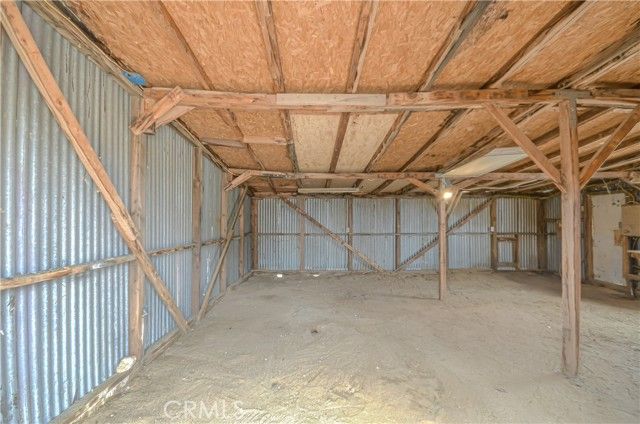 5981 La Mesa Road, Phelan, CA 92371