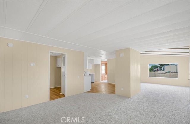 5981 La Mesa Road, Phelan, CA 92371