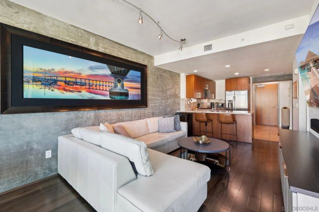 800 The Mark Ln 1203, San Diego, CA 92101