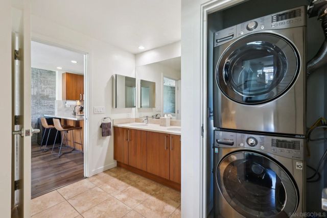 800 The Mark Ln 1203, San Diego, CA 92101