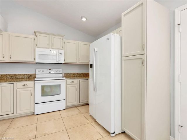 12673 Glen Hollow DR, Bonita Springs, FL 34135