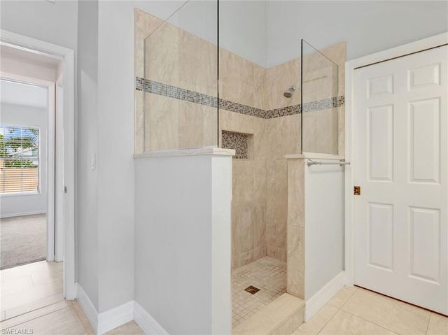12673 Glen Hollow DR, Bonita Springs, FL 34135