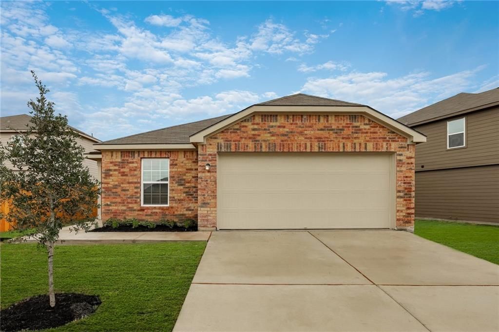 1028 Riverdale CV, Jarrell, TX 76537